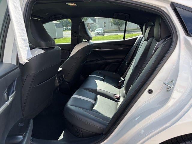 2025 Toyota Camry SE (SE)