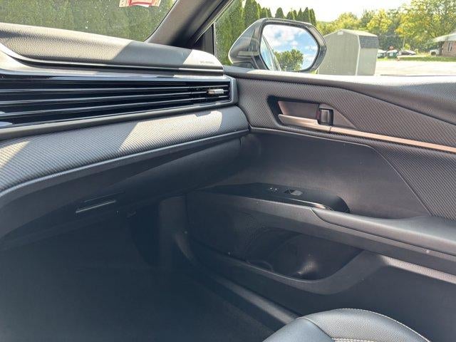 2025 Toyota Camry SE (SE)