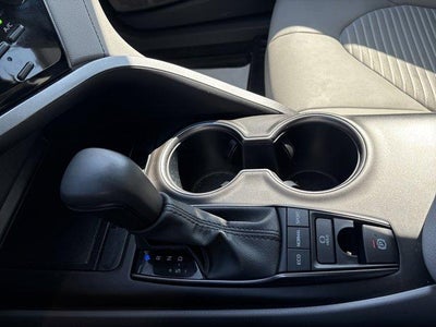 2024 Toyota Camry SE Auto AWD (Natl)