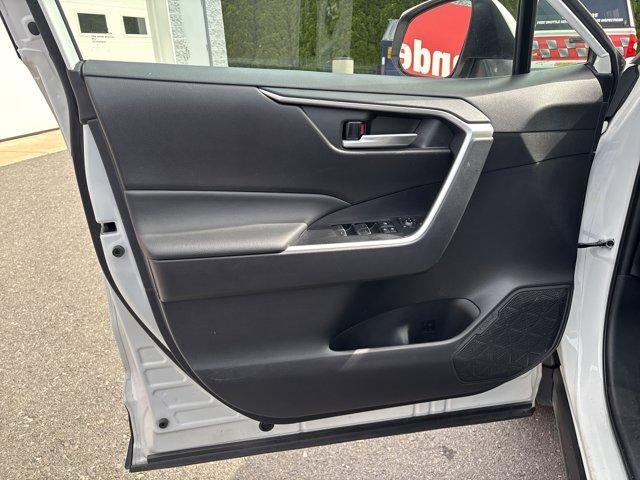 2025 Toyota RAV4 Hybrid XLE AWD (Natl)