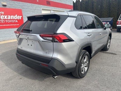 2025 Toyota RAV4 Hybrid XLE AWD (Natl)