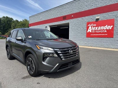 2025 Nissan Rogue AWD SV
