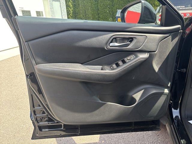 2025 Nissan Rogue AWD SV