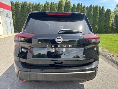 2025 Nissan Rogue AWD SV
