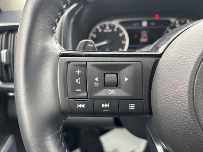 2025 Nissan Pathfinder SL 4WD