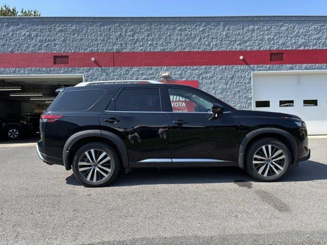 2022 Nissan Pathfinder Platinum 4WD
