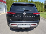 2022 Nissan Pathfinder Platinum 4WD