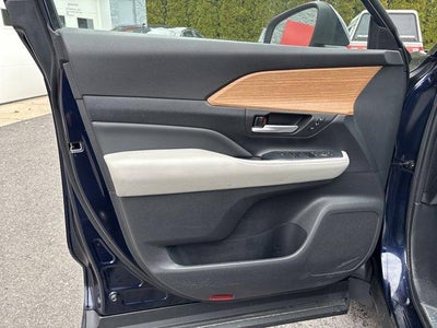 2024 Toyota Grand Highlander Limited AWD (Natl)