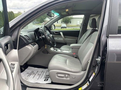 2013 Toyota Highlander 4WD 4dr V6 SE (Natl)