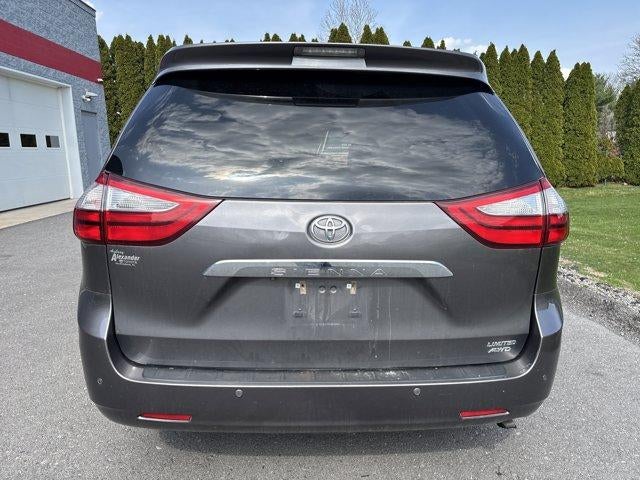 2017 Toyota Sienna XLE AWD 7-Passenger (Natl)