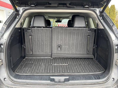 2022 Toyota Highlander Platinum AWD (Natl)