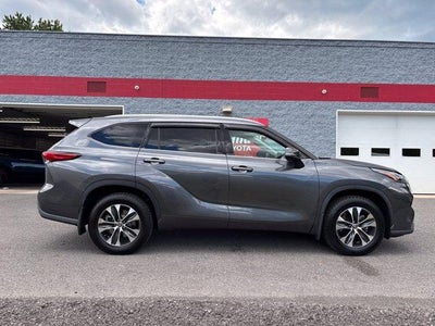 2020 Toyota Highlander XLE AWD (Natl)