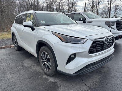 2022 Toyota Highlander XLE AWD (Natl)