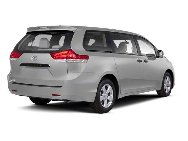 2013 Toyota Sienna 5dr 7-Pass Van V6 LE AWD (Natl)