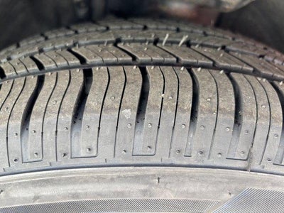 2021 Toyota Sienna XLE FWD 8-Passenger (Natl)