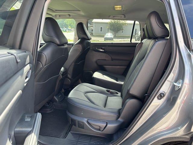 2026 Toyota Highlander XLE AWD (Natl)