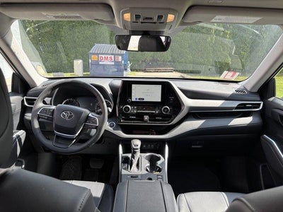 2026 Toyota Highlander XLE AWD (Natl)