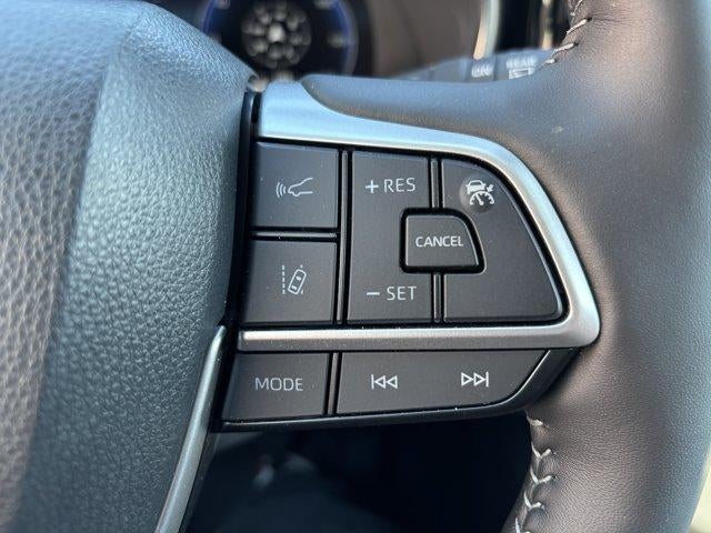 2025 Toyota Highlander Platinum AWD (Natl)