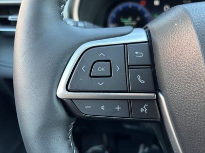 2025 Toyota Highlander Platinum AWD (Natl)