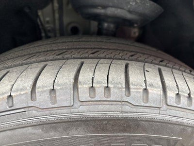 2024 Toyota Highlander LE AWD (SE)