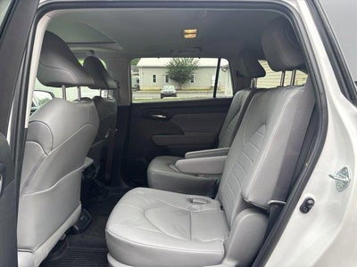 2023 Toyota Highlander XLE AWD (Natl)