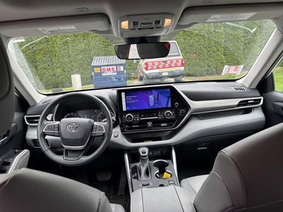 2023 Toyota Highlander XLE AWD (Natl)