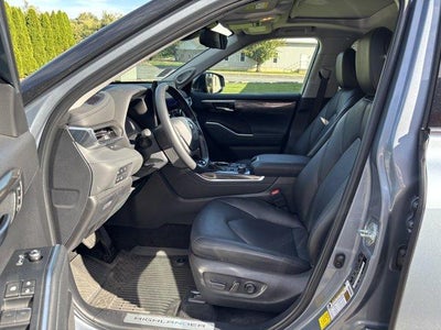 2024 Toyota Highlander Limited AWD (Natl)