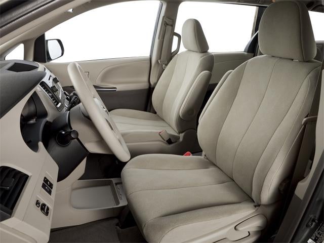 2012 Toyota Sienna 5dr 8-Pass Van V6 LE FWD (Natl)