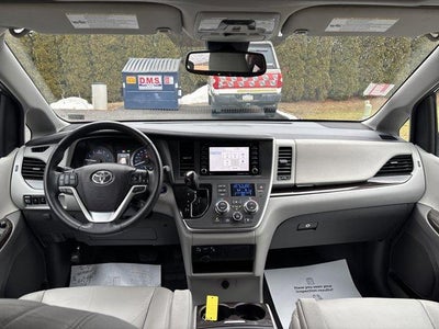 2020 Toyota Sienna XLE FWD 8-Passenger (Natl)