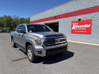 2017 Toyota Tundra 4WD 4WD SR5 CrewMax 5.5' Bed 5.7L (SE)