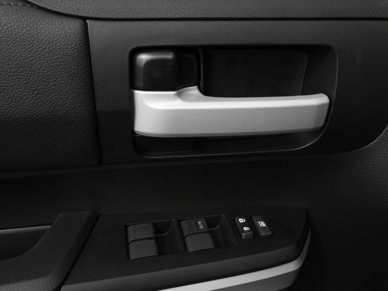 2017 Toyota Tundra 4WD 4WD SR5 CrewMax 5.5' Bed 5.7L (SE)