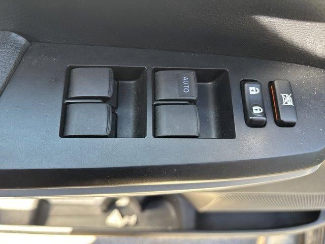 2020 Toyota Tundra 4WD 4WD SR5 CrewMax 5.5' Bed 5.7L (SE)