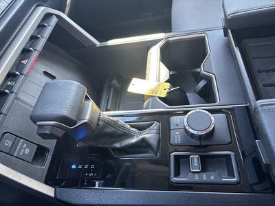 2022 Toyota Tundra 4WD 4WD SR5 CrewMax 5.5' Bed (SE)