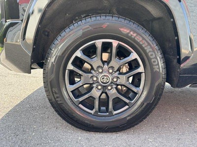 2022 Toyota Tundra 4WD 4WD Platinum CrewMax 5.5' Bed (Natl)