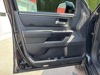 2022 Toyota Tundra 4WD 4WD Platinum CrewMax 5.5' Bed (Natl)