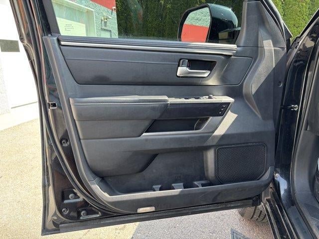 2022 Toyota Tundra 4WD 4WD Platinum CrewMax 5.5' Bed (Natl)