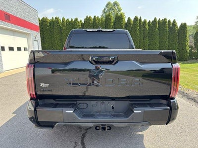 2022 Toyota Tundra 4WD 4WD Platinum CrewMax 5.5' Bed (Natl)