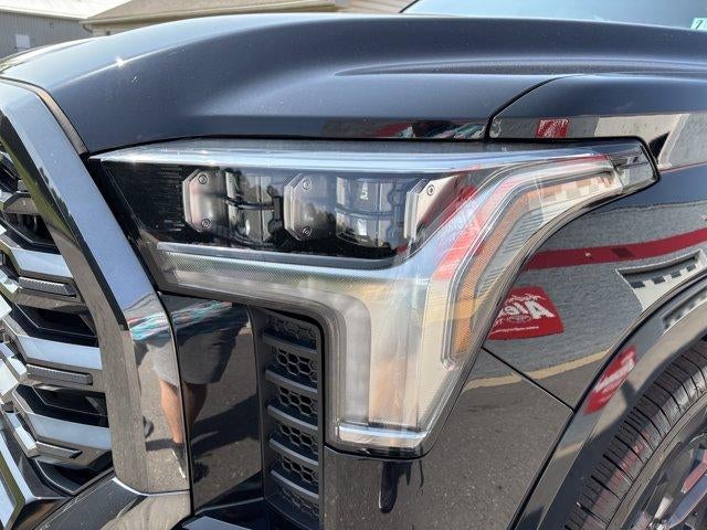 2022 Toyota Tundra 4WD 4WD Platinum CrewMax 5.5' Bed (Natl)