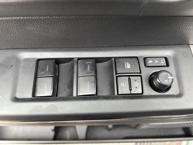 2026 Toyota Tundra 4WD 4WD Platinum CrewMax 5.5' Bed (Natl)