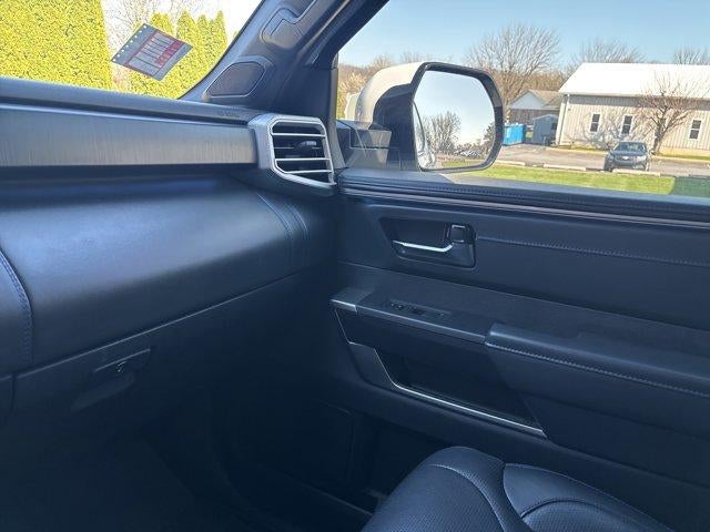 2022 Toyota Tundra 4WD 4WD Platinum Hybrid CrewMax 5.5' Bed (Natl)