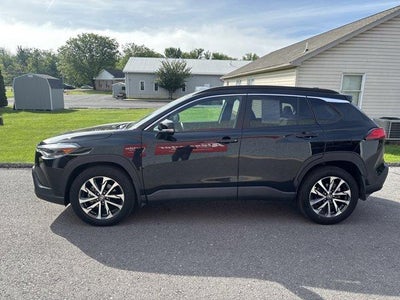 2025 Toyota Corolla Cross XLE 4WD (Natl)
