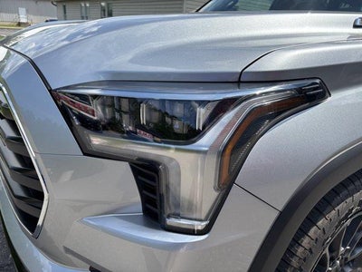 2025 Toyota Sequoia Limited 4WD (SE)