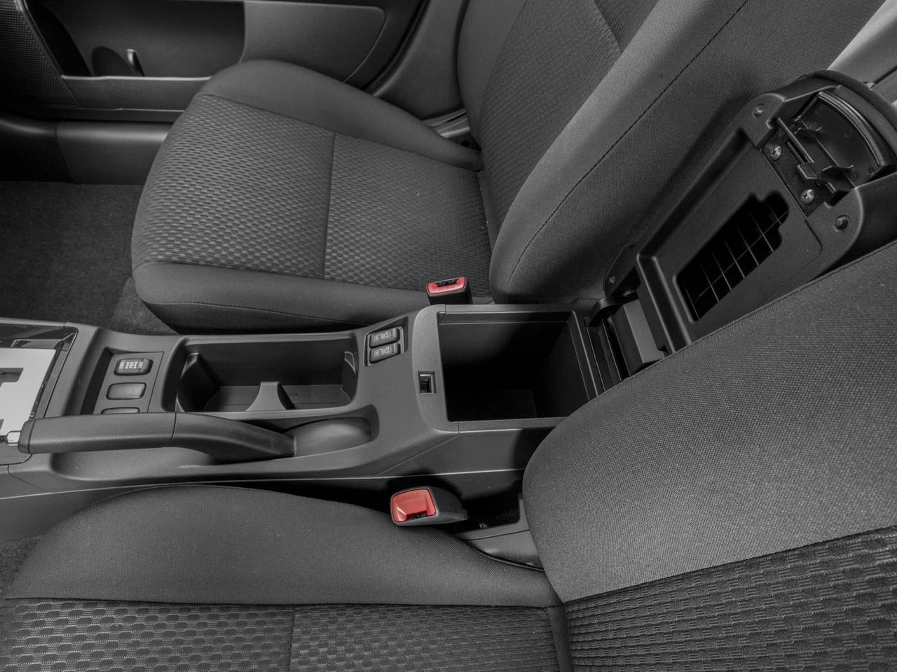 2017 Mitsubishi Lancer ES 2.0 FWD Manual