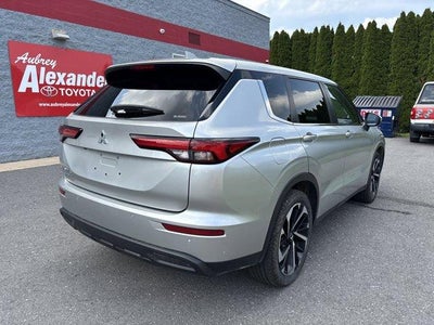 2022 Mitsubishi Outlander ES S-AWC