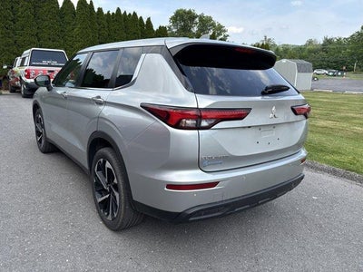 2022 Mitsubishi Outlander ES S-AWC