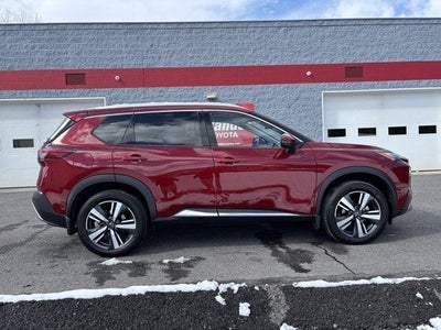 2023 Nissan Rogue AWD Platinum *Ltd Avail*