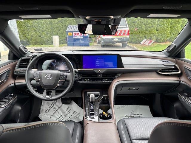 2024 Toyota Crown Limited AWD (Natl)
