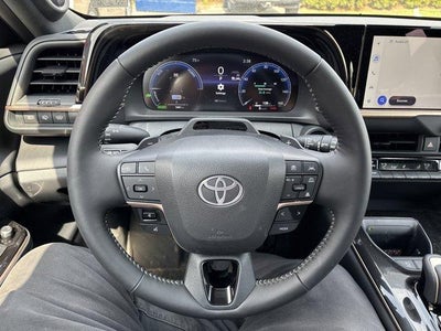 2025 Toyota Crown Signia Limited AWD (Natl)