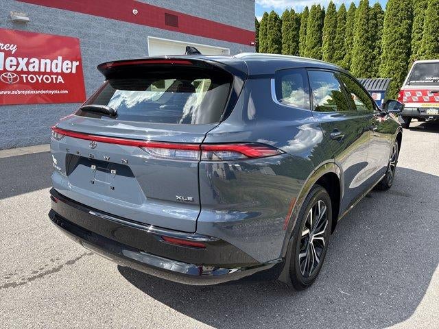 2025 Toyota Crown Signia XLE AWD (Natl)