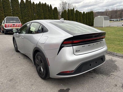 2024 Toyota Prius LE (Natl)